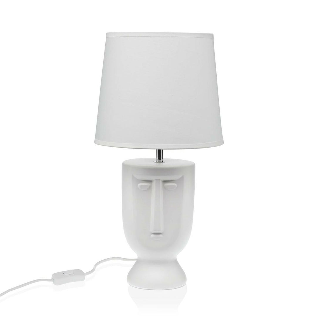 Elegant vit keramisk bordslampa - 60 W, 22 x 42,8 cm, skapar mysig atmosfär.