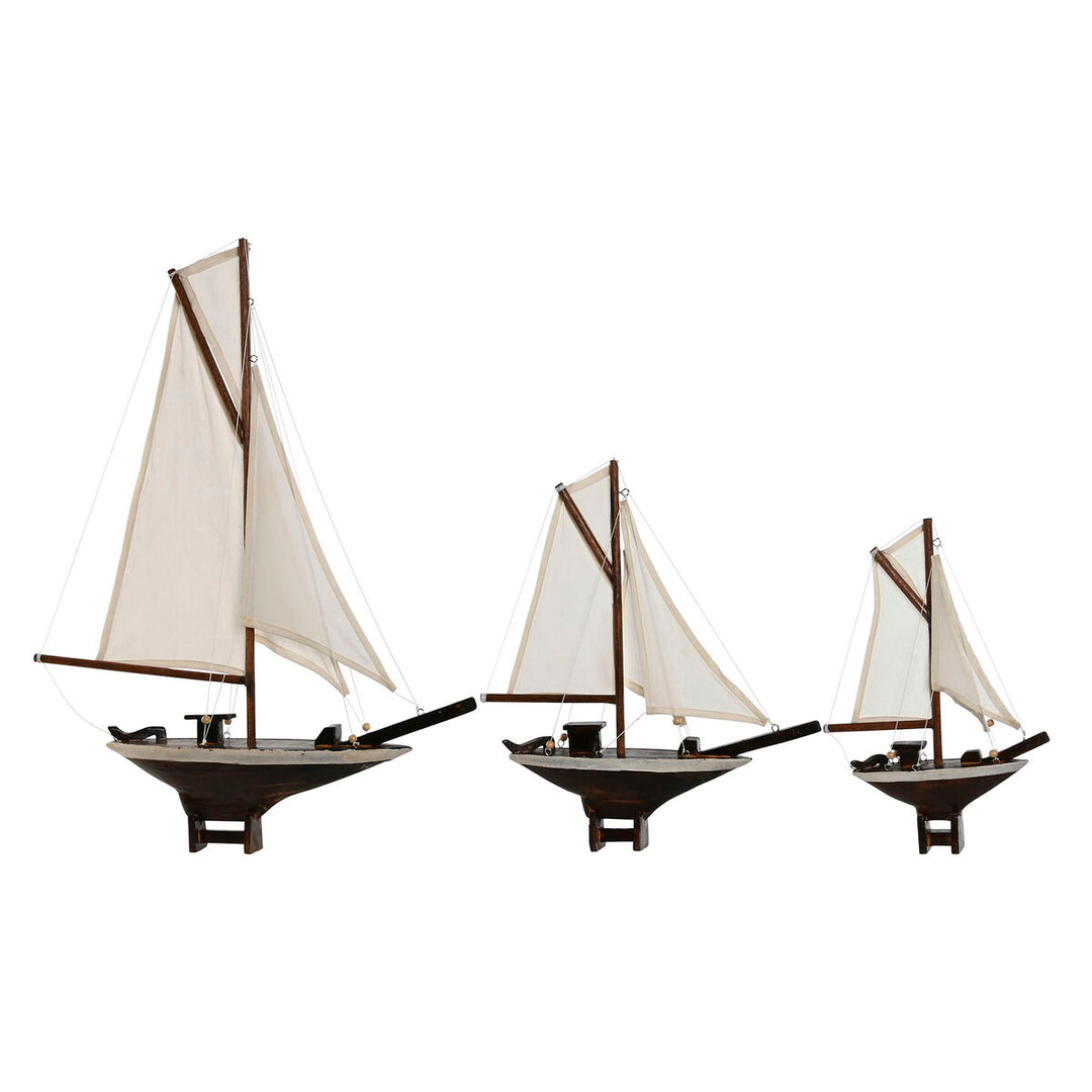 Medelhavsinspirerade prydnadsfigurer i vit, brun och beige - 55x8x70 cm.